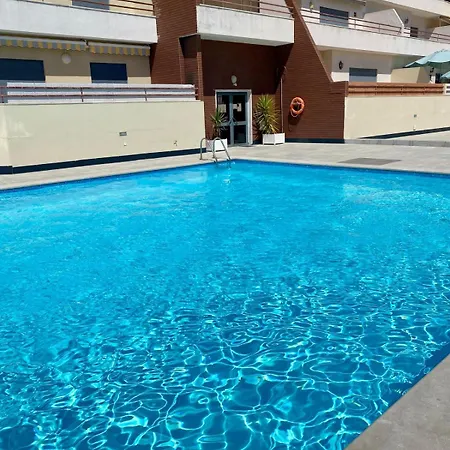 Seaside Apartment, Pool, Garage Sesimbra