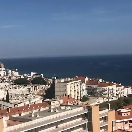 Seaside Apartment, Pool, Garage *