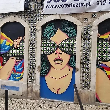 Seaside Apartment, Pool, Garage *