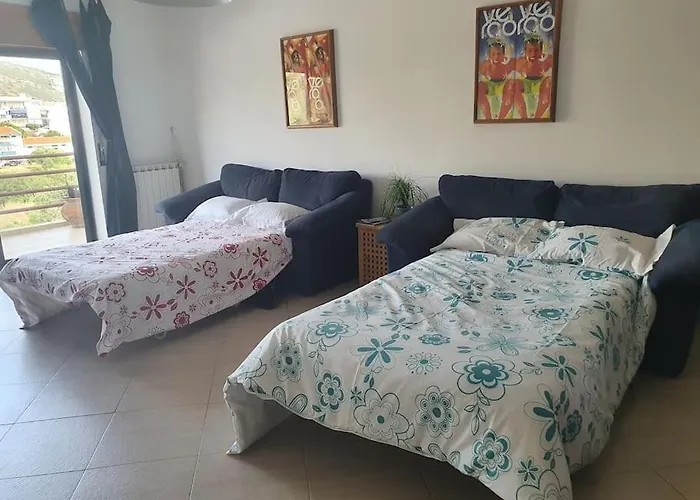 Seaside Apartment, Pool, Garage Διαμέρισμα