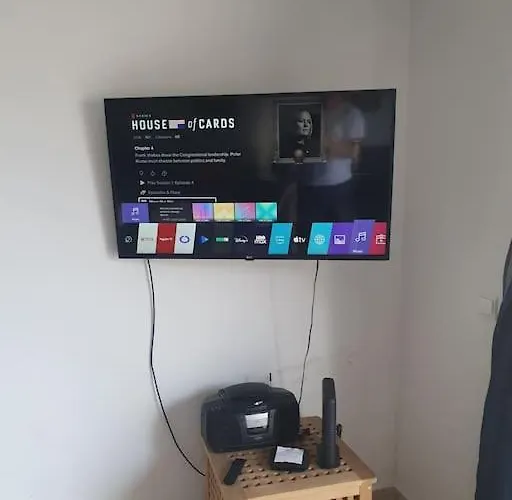 Seaside Apartment, Pool, Garage Διαμέρισμα *