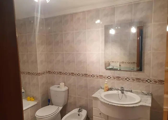 Διαμέρισμα Seaside Apartment, Pool, Garage