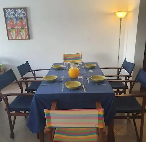 Seaside Apartment, Pool, Garage